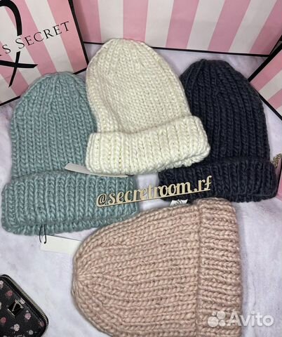 Шапка от FOR love & lemons