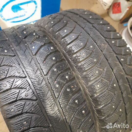 Bridgestone Ice Cruiser 7000 205/60 R16 92T