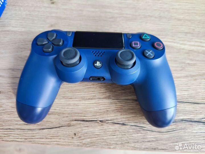 Новый оригинальный dualshock PS4 V. 2