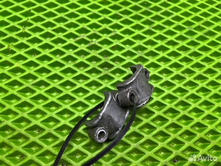 Крепление двигателя д6 д8