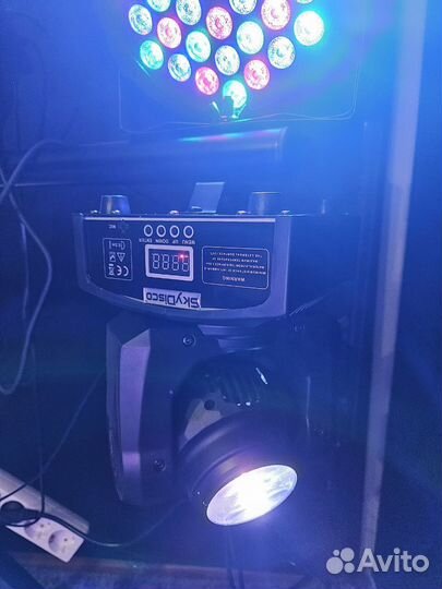 Вращающаяся голова SkyDisco 2Face Light rgbw - нов