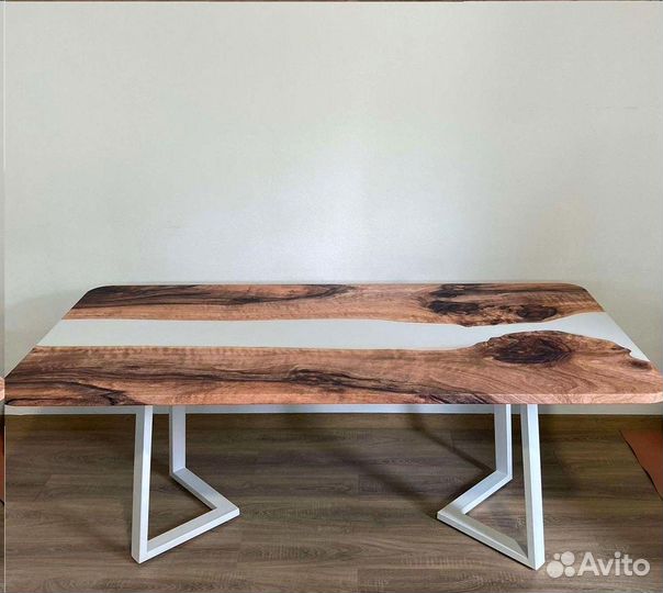 Компьютерный стол 'Ready College'