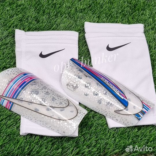 Щитки футбольные nike