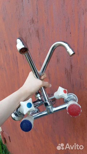 Смесители в ванну кухню на раковину