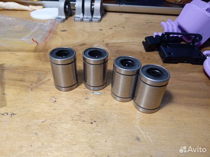 Подшипник линейный LM10