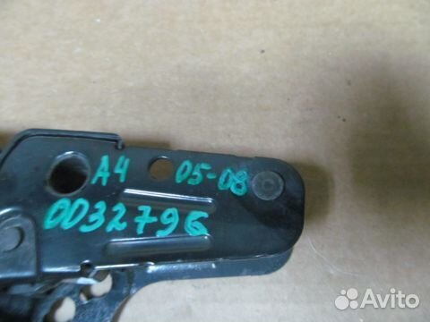 Замок капота Audi A4