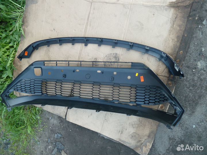 Тоиота C-HR с19 решётка бампера переднего новая