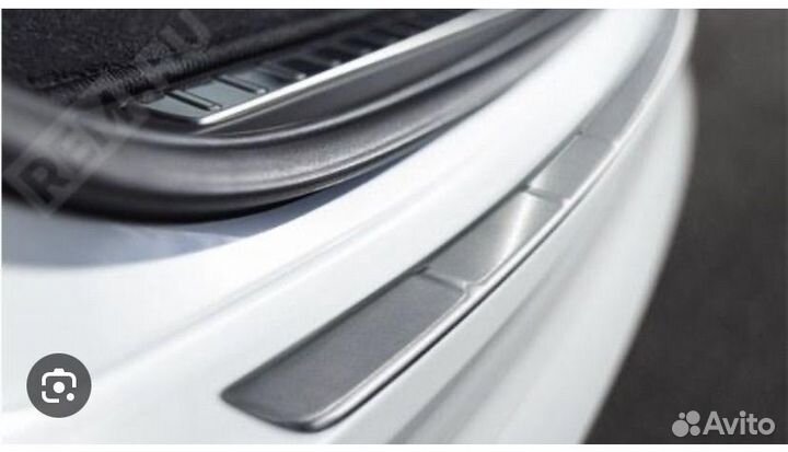 Накладка бампера Volvo 31664108