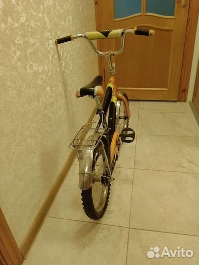 Детский велосипед на 5-7 лет