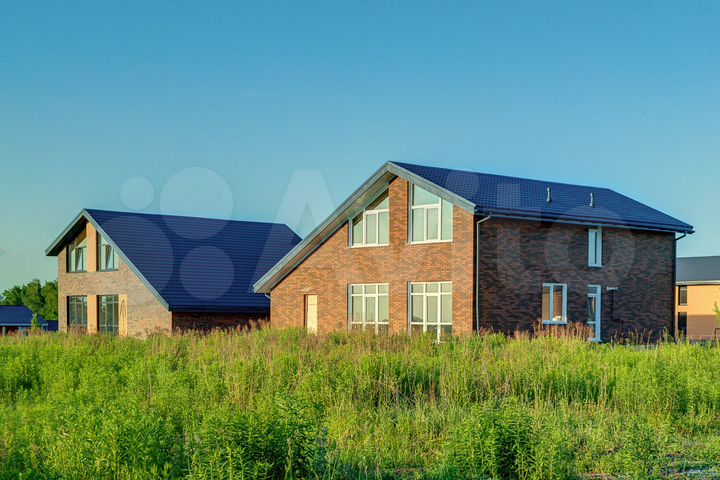 Коттедж 184 м² на участке 8,5 сот.