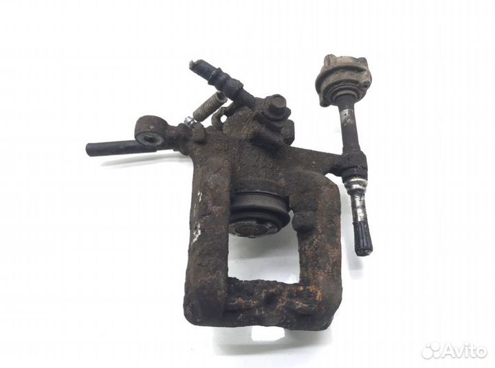 Суппорт задний левый Opel Astra J 1.3 cdti 2011