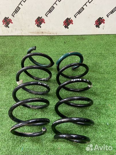 Пружина передняя Opel Astra H