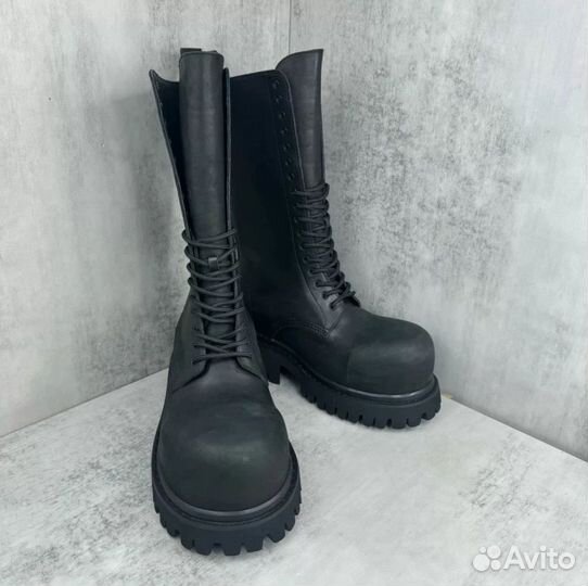 Balenciaga stomper boots type