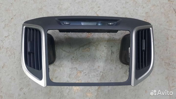 Рамка магнитоллы Хундай Крета 1