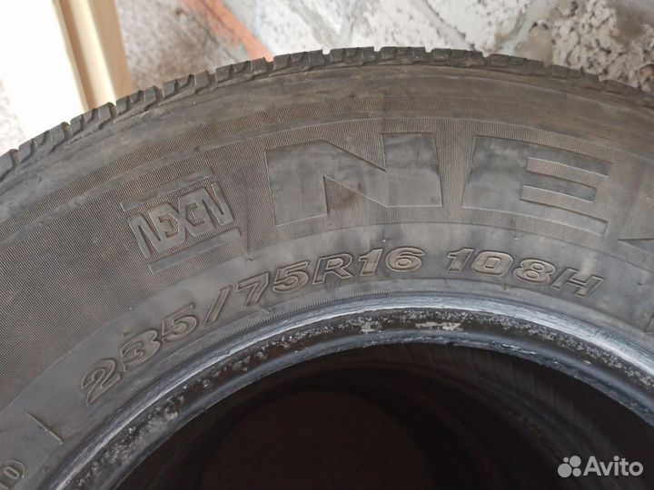 Nexen Roadian 541 235/75 R16 108H