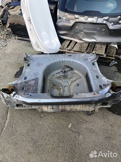 Б/У Б/У Ниша запасного колеса, ваз (VAZ) -LADA