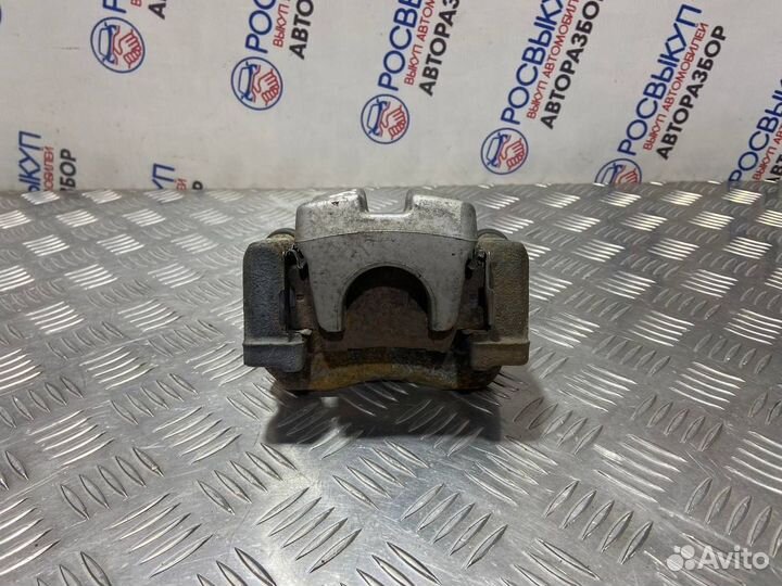 Суппорт Toyota Camry V40