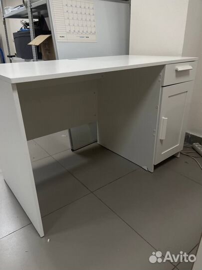 Письменный стол офисный компьютерный икеа Мебель