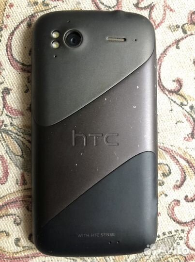 Телефон HTC