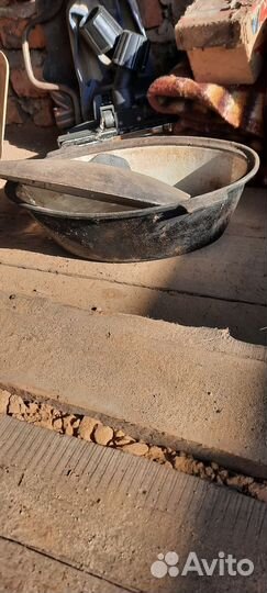 Казан чугунный бу для плова в отличном состоянии