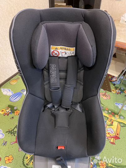 Детское автокресло BMW 9-18 кг c базой isofix