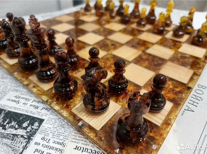 Шахматы янтарные (под заказ)