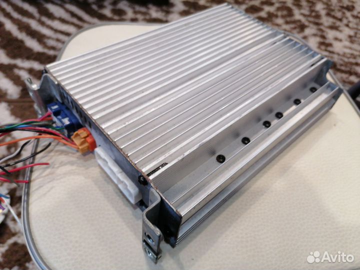 Усилитель штатный, Toyota, bose