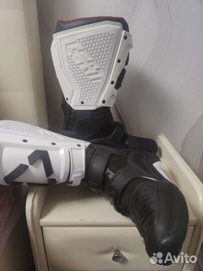 Боты для мотокросса