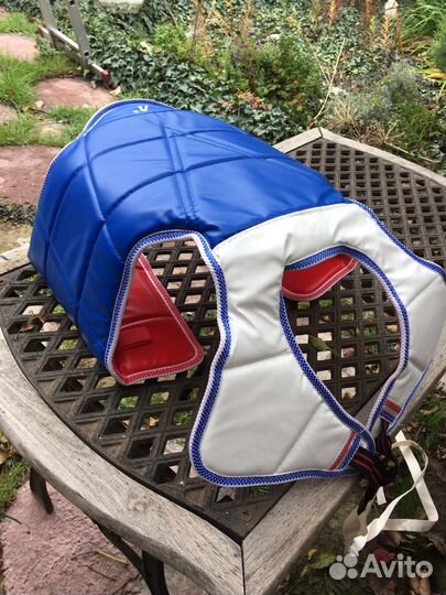 Жилет для единоборств