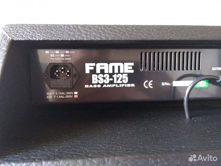 Усилитель комбо для бас гитары