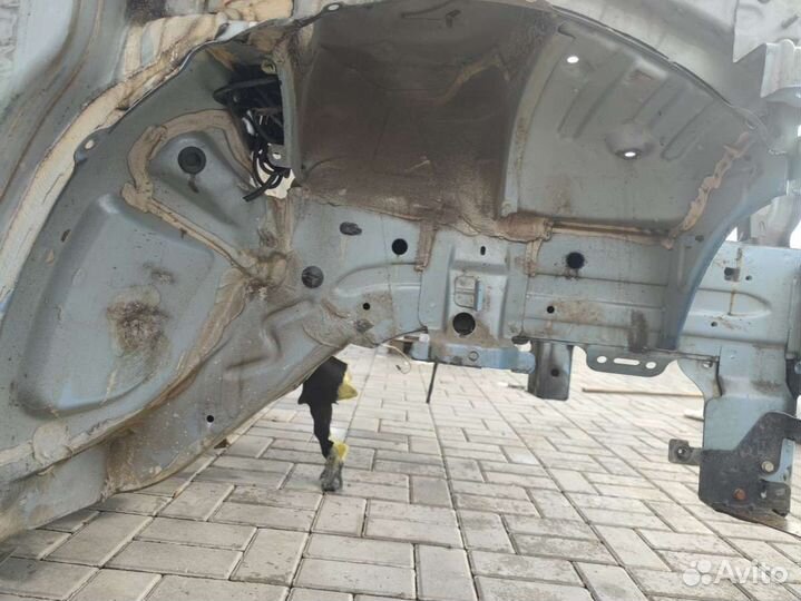 Лонжерон правый Renault Scenic 3 2010