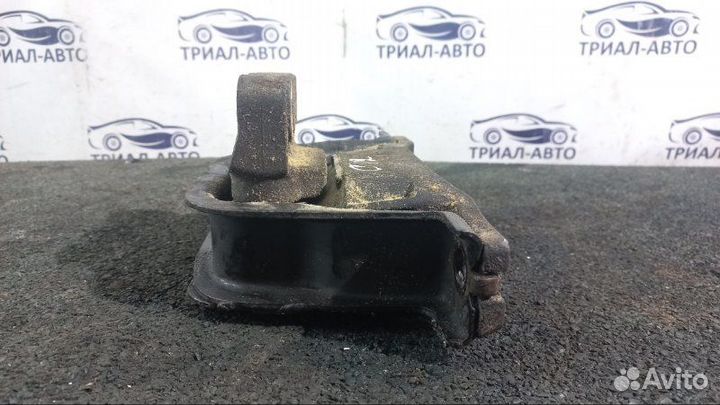 Chevrolet Captiva Подушка двигателя