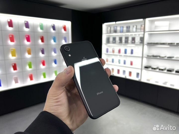 iPhone Xr, 64 ГБ