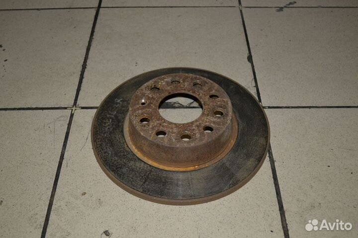 Тормозной диск задний Volkswagen Jetta 5