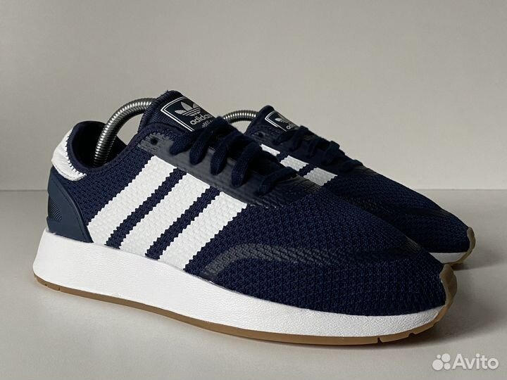 Adidas Iniki Runner размер 40-41