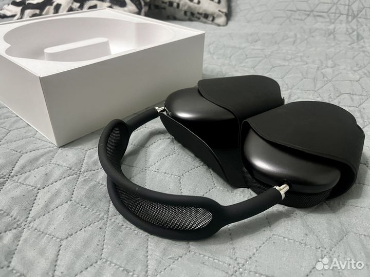 AirPods Max Space Gray