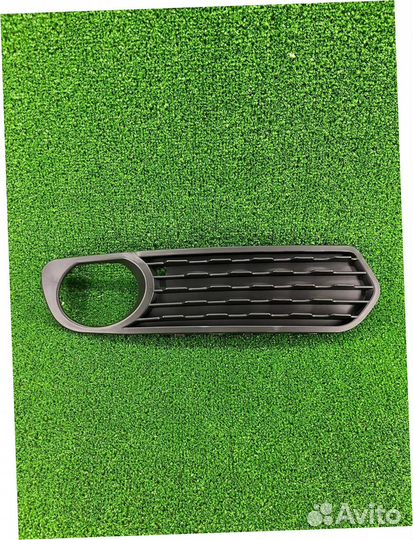 Накладка противотуманной фары правая BMW 1 F20 11