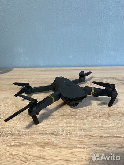 Квадрокоптер E58 pocket drone