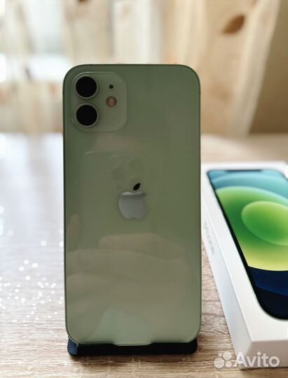 iPhone 12, 64 ГБ