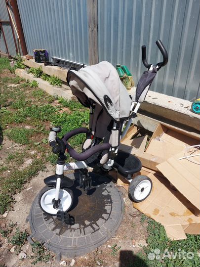 Трехколесный велосипед с родительской ручкой