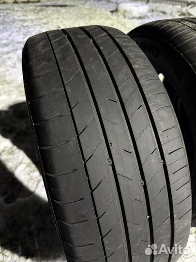 Kumho Ecsta HS52 215/55 R16