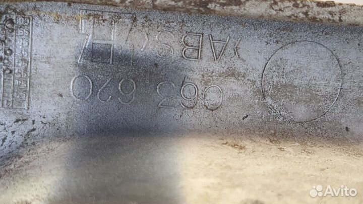 Решетка радиатора Volkswagen Caddy, 1993