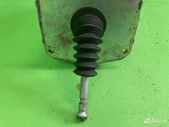 Пневмо-гидравлический усилитель сцепления scania P