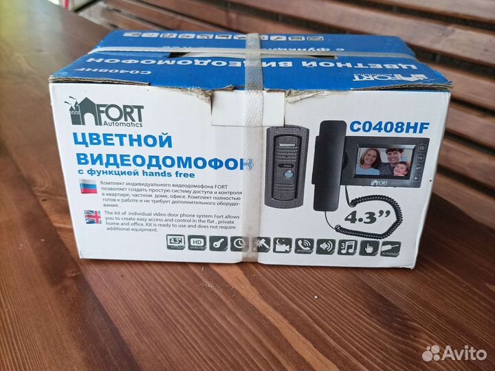 Цветной видеодомофон fort C0408HF