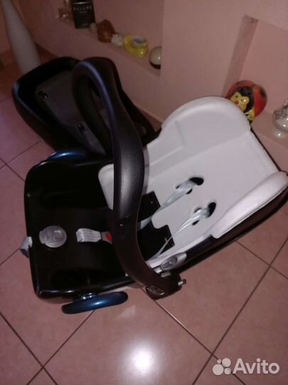 Автолюлька Maxi cosi Cabrio fix без базы
