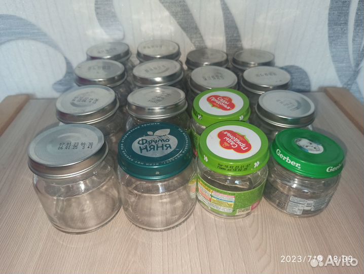Банки стеклянные с крышками от детского питания