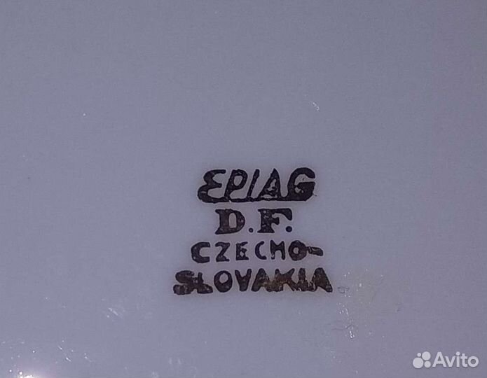 Тарелки из сервизов времен СССР