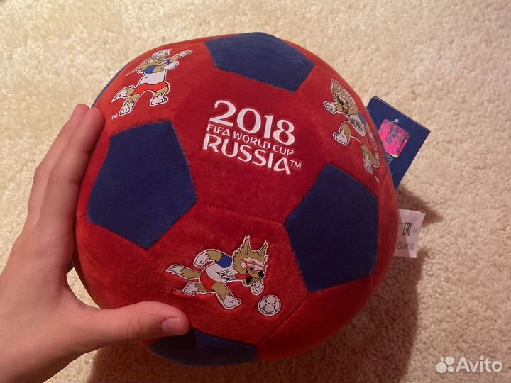 Футбольный мяч fifa 2018