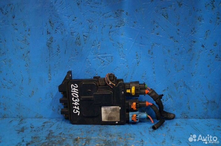 Блок предохранителей Renault 243800011R