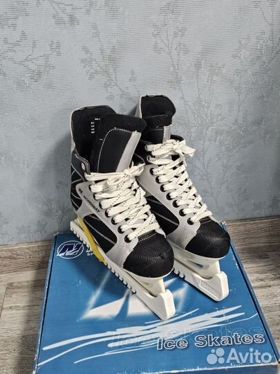 Коньки хоккейные 38 размер